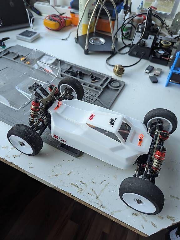 Modellismo RC: LC Racing 12B1 Buggy – Usato da Aeschi b. Spiez venduto da fmi_9l9k