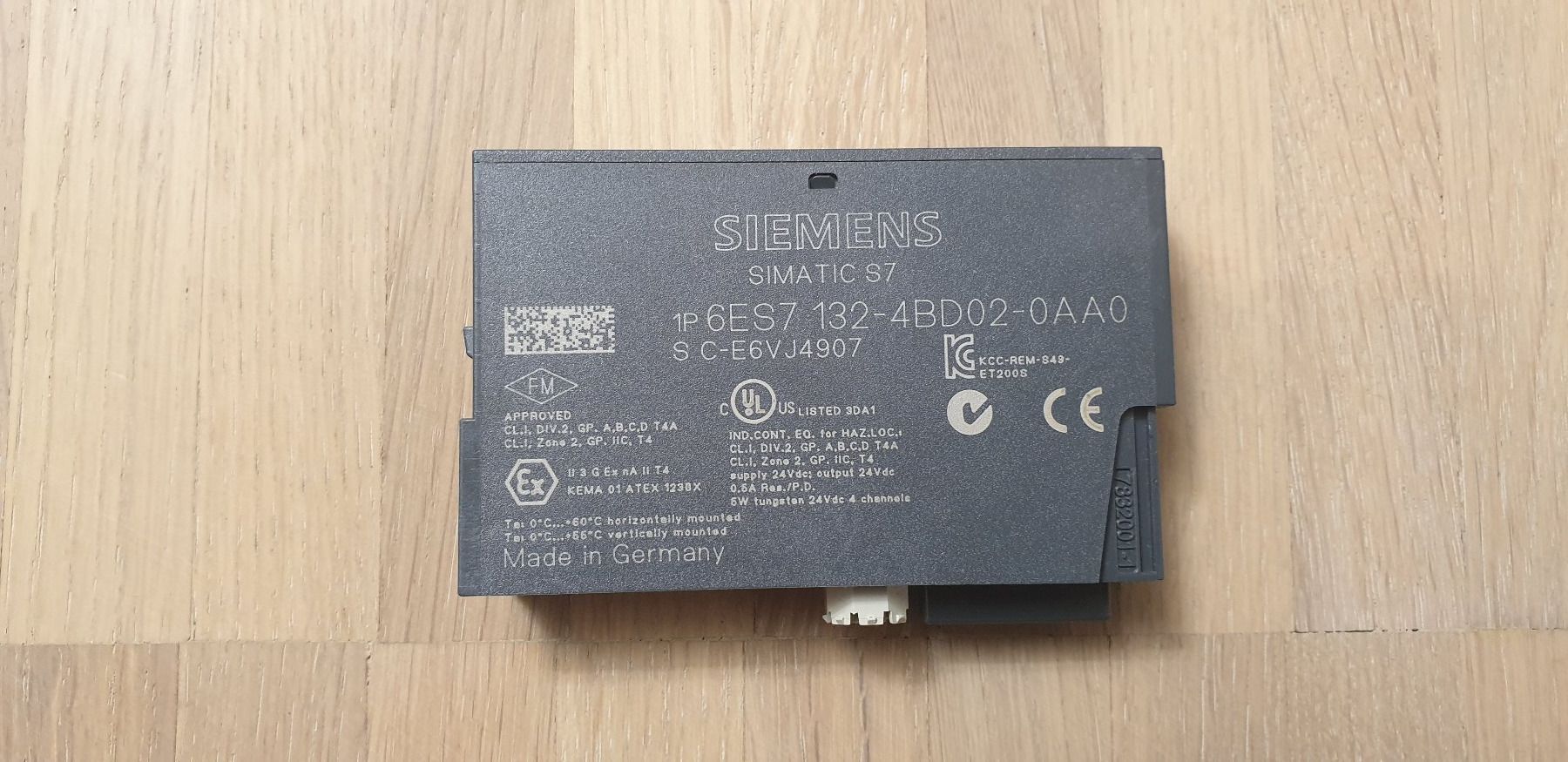 Siemens Componenti elettronici: 4 DO Modul 24VDC ST für ET200 S – Usato da Rapperswil BE venduto da SF-15 2