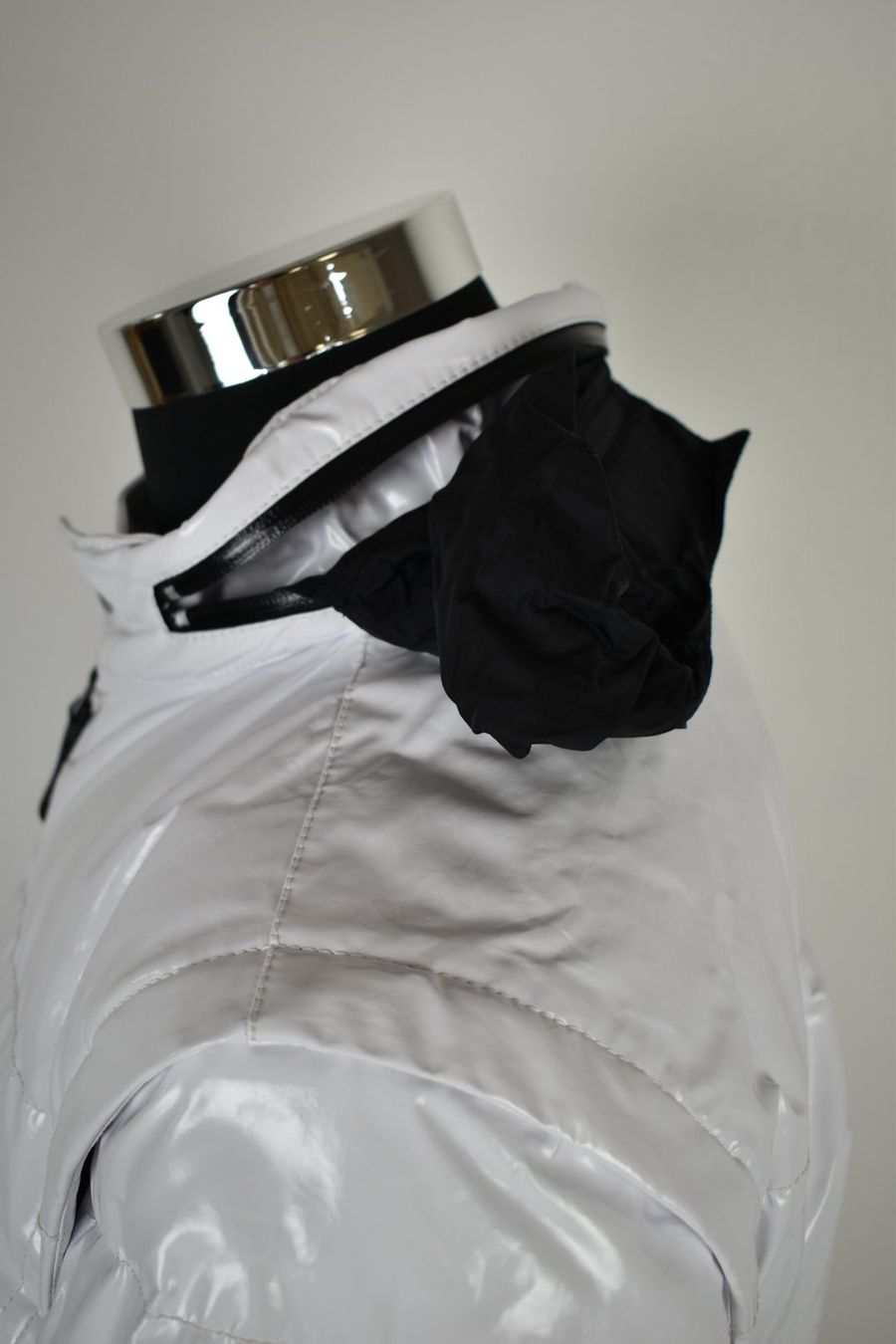 Prada Giacche: Prada Daunenjacke Gr.48 neuwertig – Nuovo (secondo la descrizione) da Nürensdorf venduto da 2ND_STORY 5
