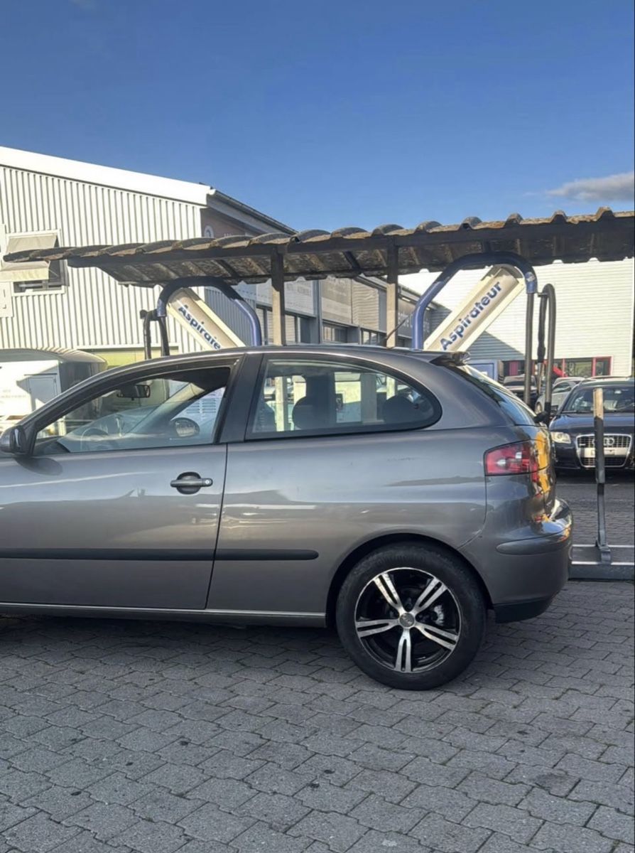 Seat Automobili: Seat Ibiza 1.4 – Usato da Bulle venduto da mon_lv9v 2