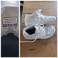 Asics Hallenschuhe Gr.32.5