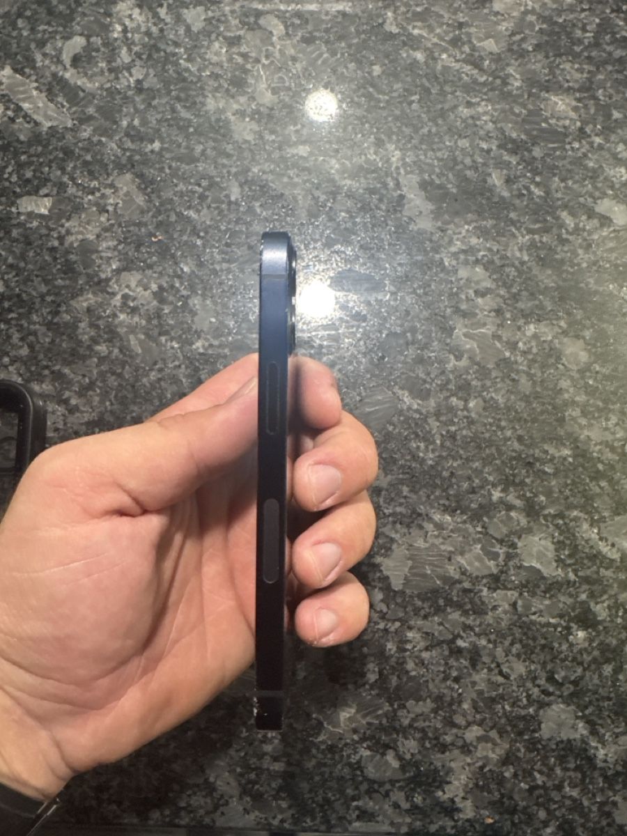 Apple Telefoni cellulari / Smartphones: iPhone 12 mini schwarz – Usato da Triengen venduto da Haf21 3