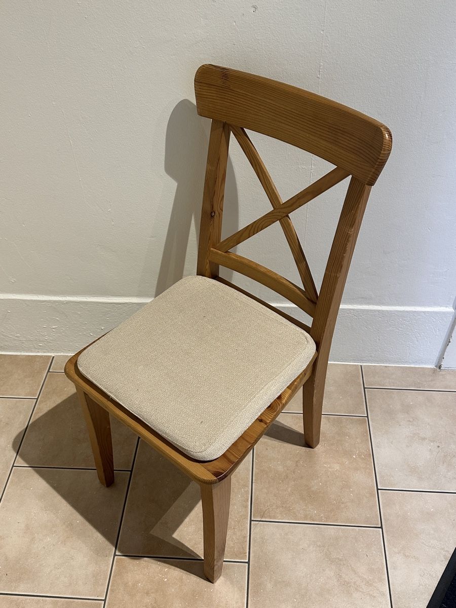 Ikea Stühle: 4 Holzstühle – Gebraucht aus Bern von van_9hpy 2