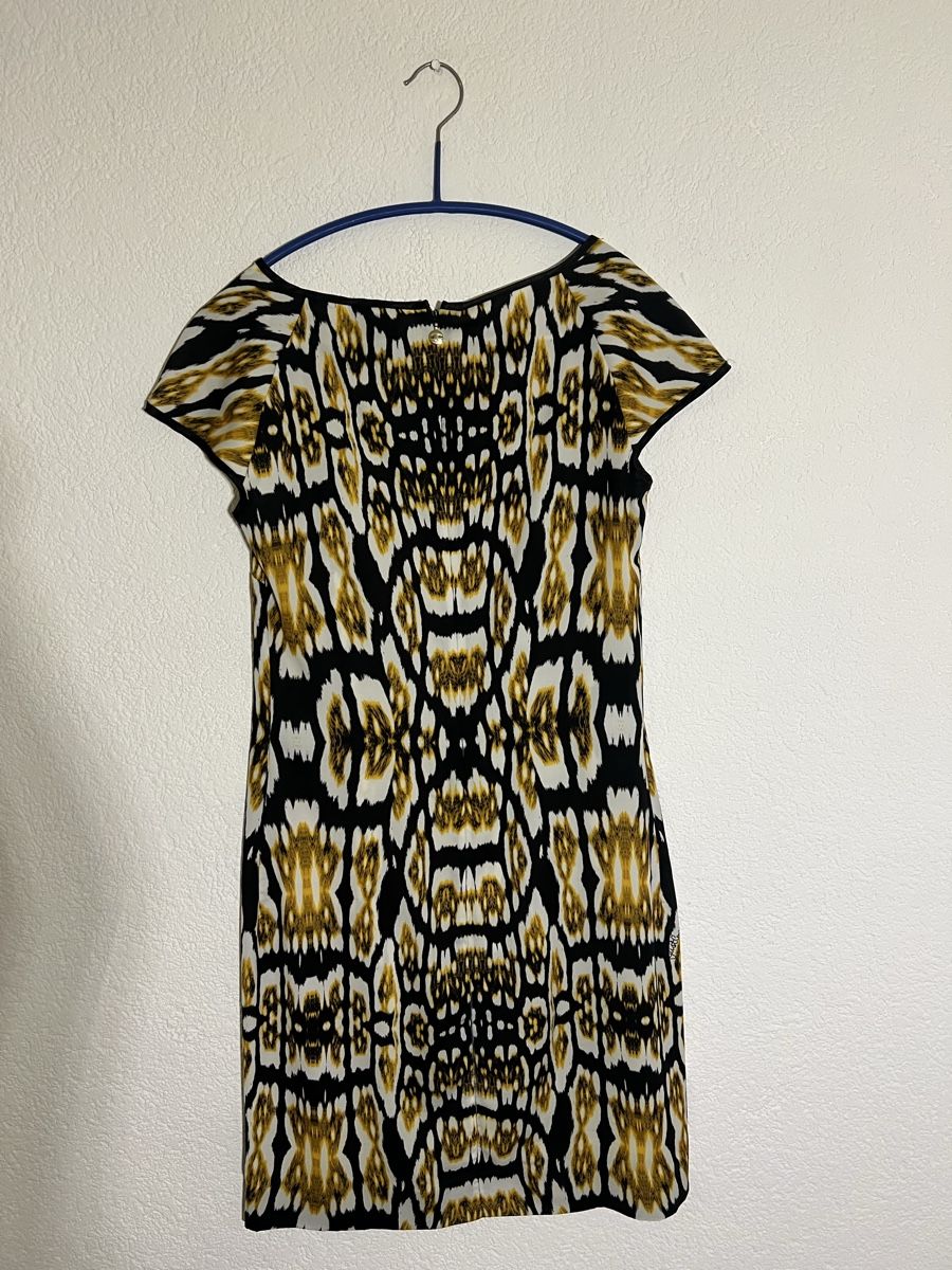 Roberto Cavalli Vestiti: Petite robe Cavalli – Usato da St-Pierre-Clages venduto da ste_xk6p
