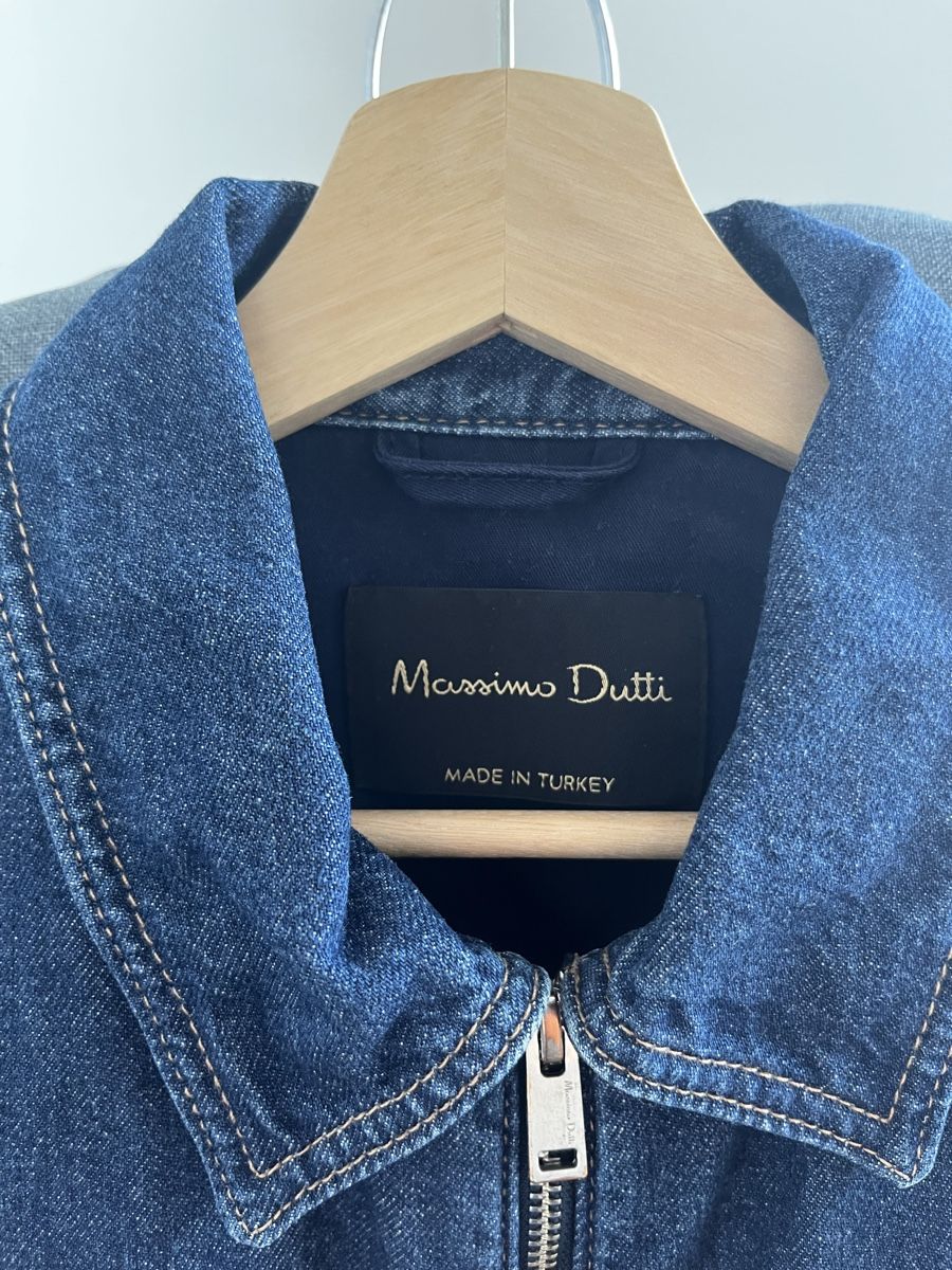 Massimo Dutti Vestes: Massimo Dutti Jeans Jacket Size M  – D'occasion à Wallisellen par emi_vm2k 1