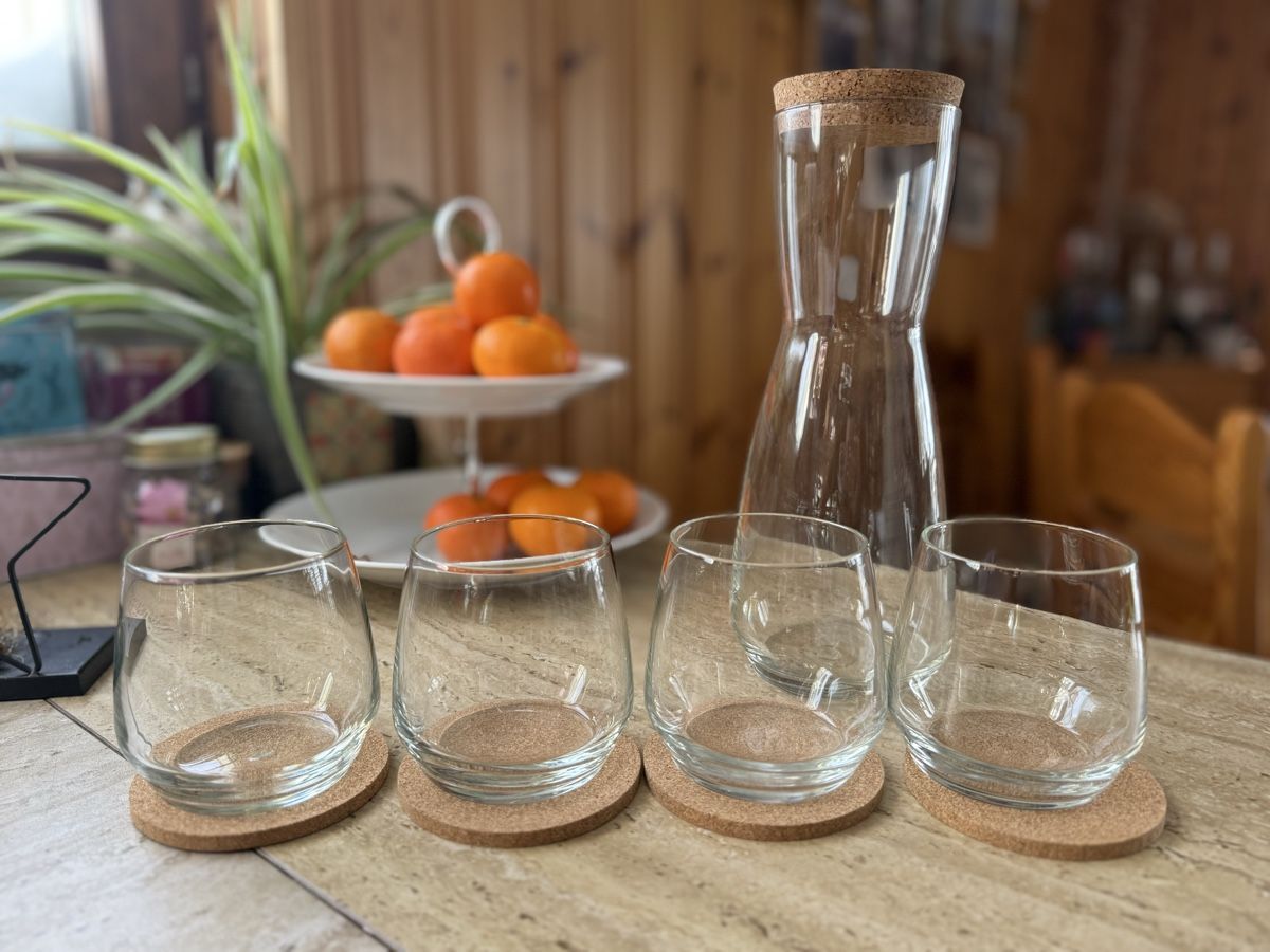 Bicchieri: Set 4 Gläser mit Wasserkaraffe – Usato da Les Enfers venduto da samoern