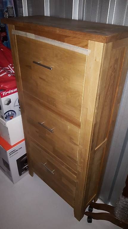 Schränke: Schuhschrank Eiche massiv – Gebraucht aus Neuenhof von mar_2th5
