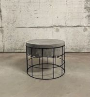 1 (von 2) hocker