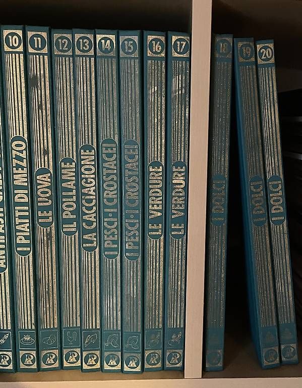 Libri: Kochbücher La Cucina Moderna – Usato da Emmetten venduto da fabiolucerne 1