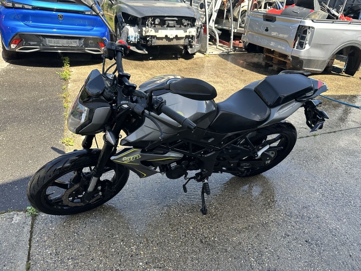 Benelli Route: BENELLI  BN 125 – Défectueux à Treycovagnes par Campingcar65 4