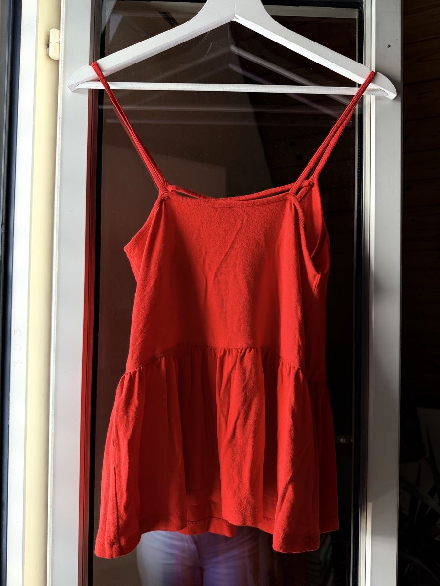 Top: Red Summer Top – Usato da Zürich venduto da BettinaMarie2308 3