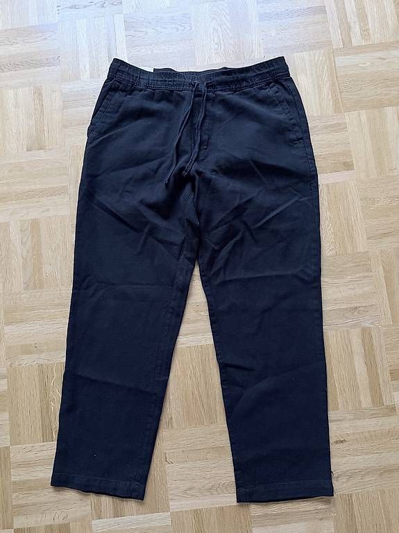 Zara Pantalons: Zara Hose – Neuf avec emballage d'origine à Basel par alu_l9s8