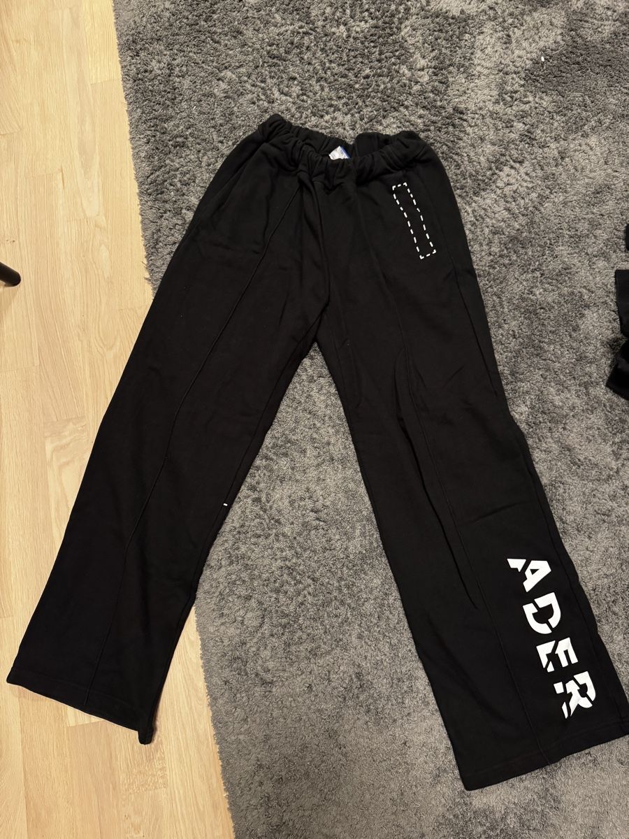 Pantaloni: Ader Error Jogginghose, schwarz, Top Zustand! – Usato da Aesch BL venduto da JoviiLaiin