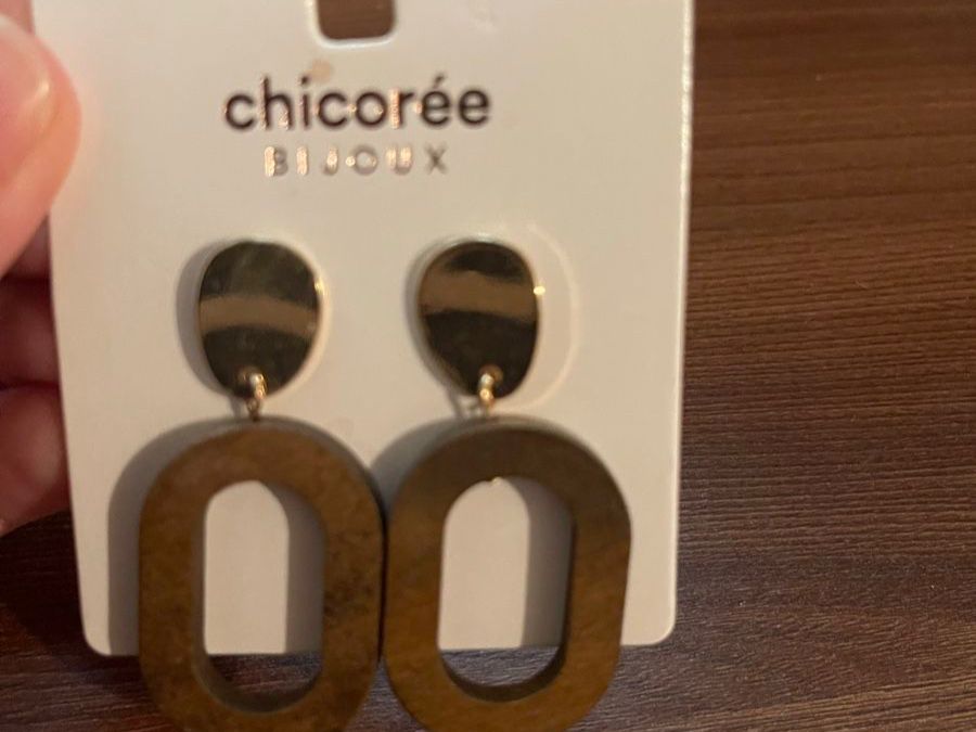 Boucles d'oreille: Chicorée Bijoux Ohrringe, Holz Optik – Neuf avec emballage d'origine à Auw par chr_vcc8