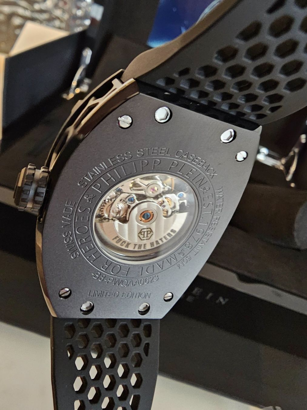 Rare Crypto King Noire Carbon Gladiator by Philipp Plein (Neu