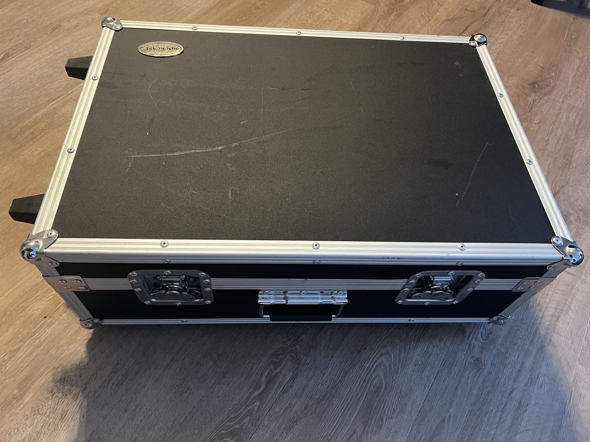 Strumenti musicali: Pedalboard – Usato da Vitznau venduto da dee_8xbb 5