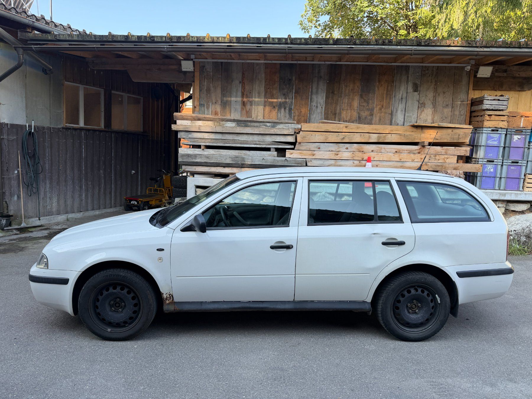 Skoda Automobili: SKODA OCTAVIA 1.9 TDI 4X4 – Difettoso da Adelboden venduto da Tonner 1