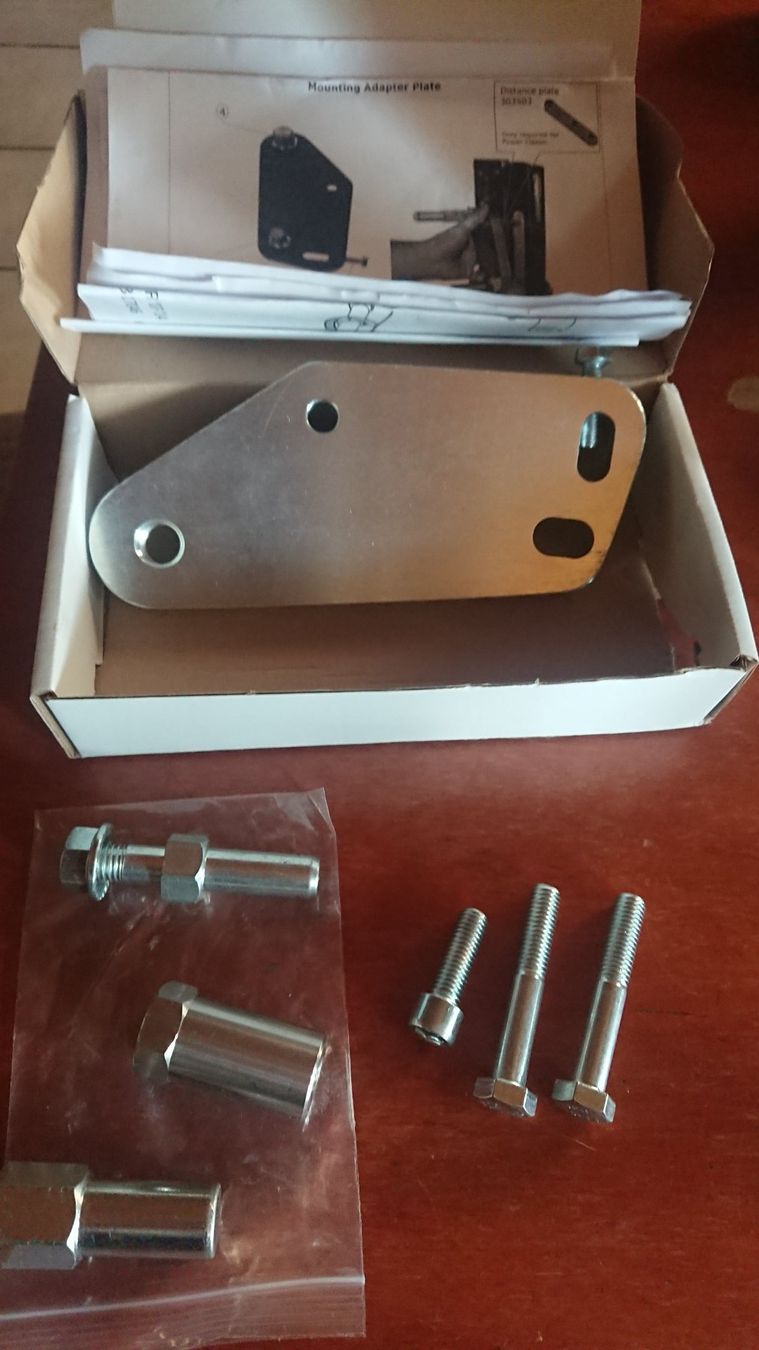 Lecteurs & Adaptateurs: Honda CBR 1000 Fireblade '08-'19 Constands Adapter – D'occasion à Oeschenbach par maximiliano76