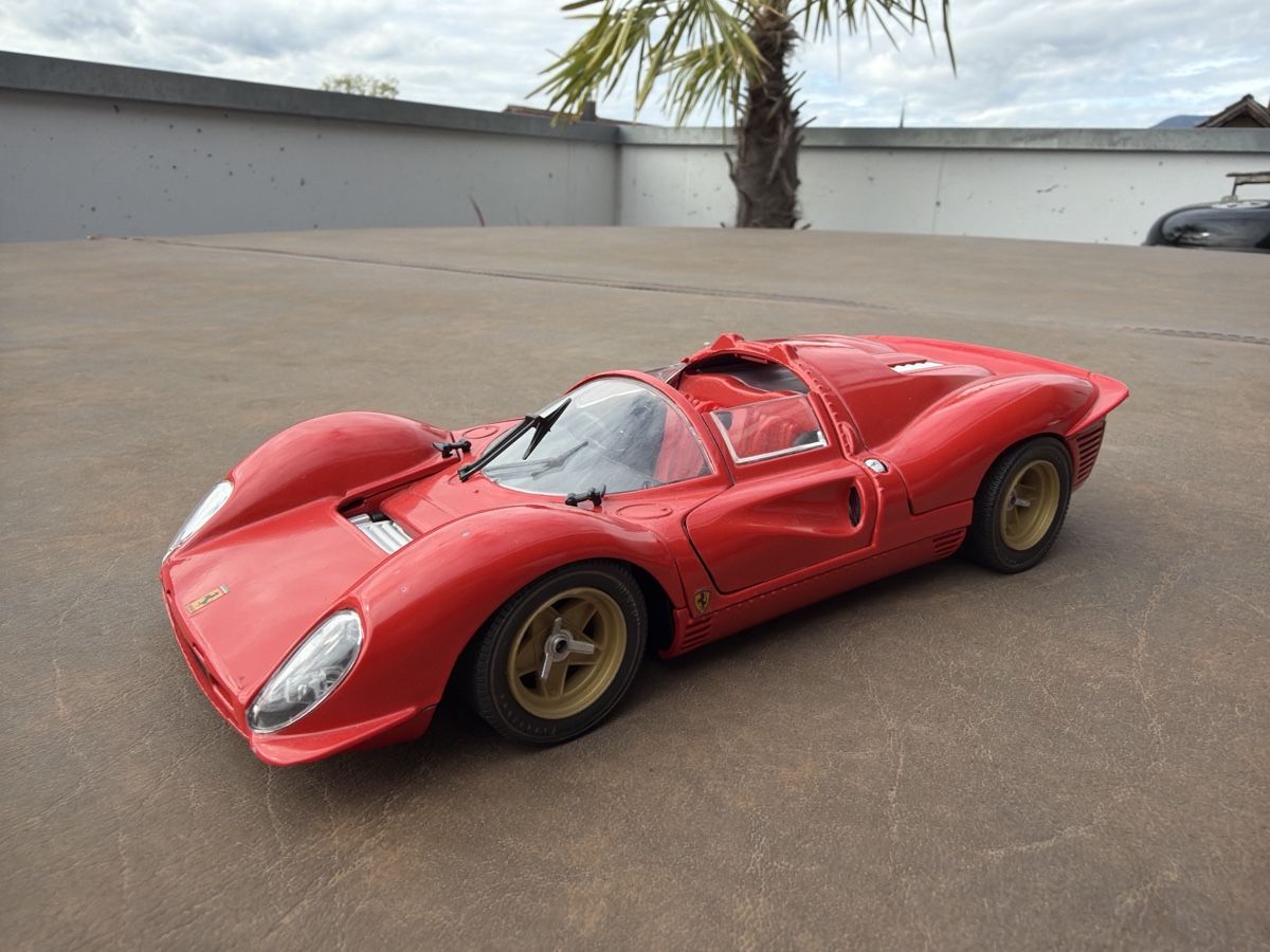 Jouef Voitures modèles: Ferrari 330 P4 - 1/18 - Jousef Evolution – D'occasion à Wolfwil par Rolex1