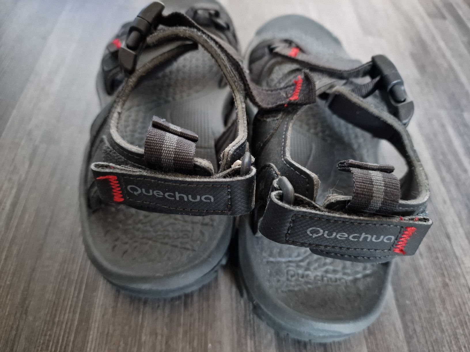 Chaussures femmes: Quechua Wandersandale Gr. 40 – D'occasion à Koppigen par Kellerfundsachen 2