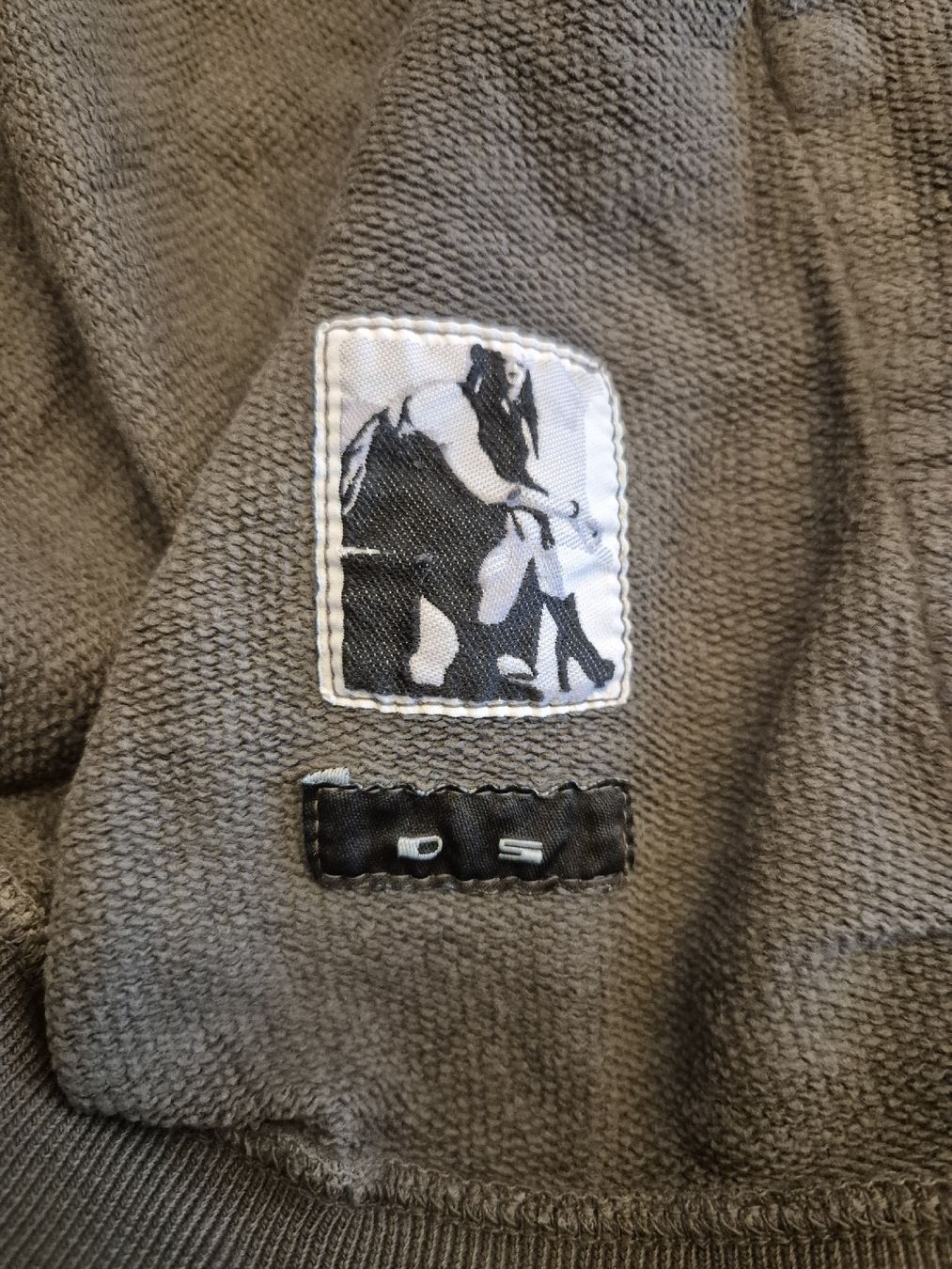 Rick Owens Maglioni & Felpe: Hoodie von Rick Owens  – Usato da Weesen venduto da sch_cs6t 1
