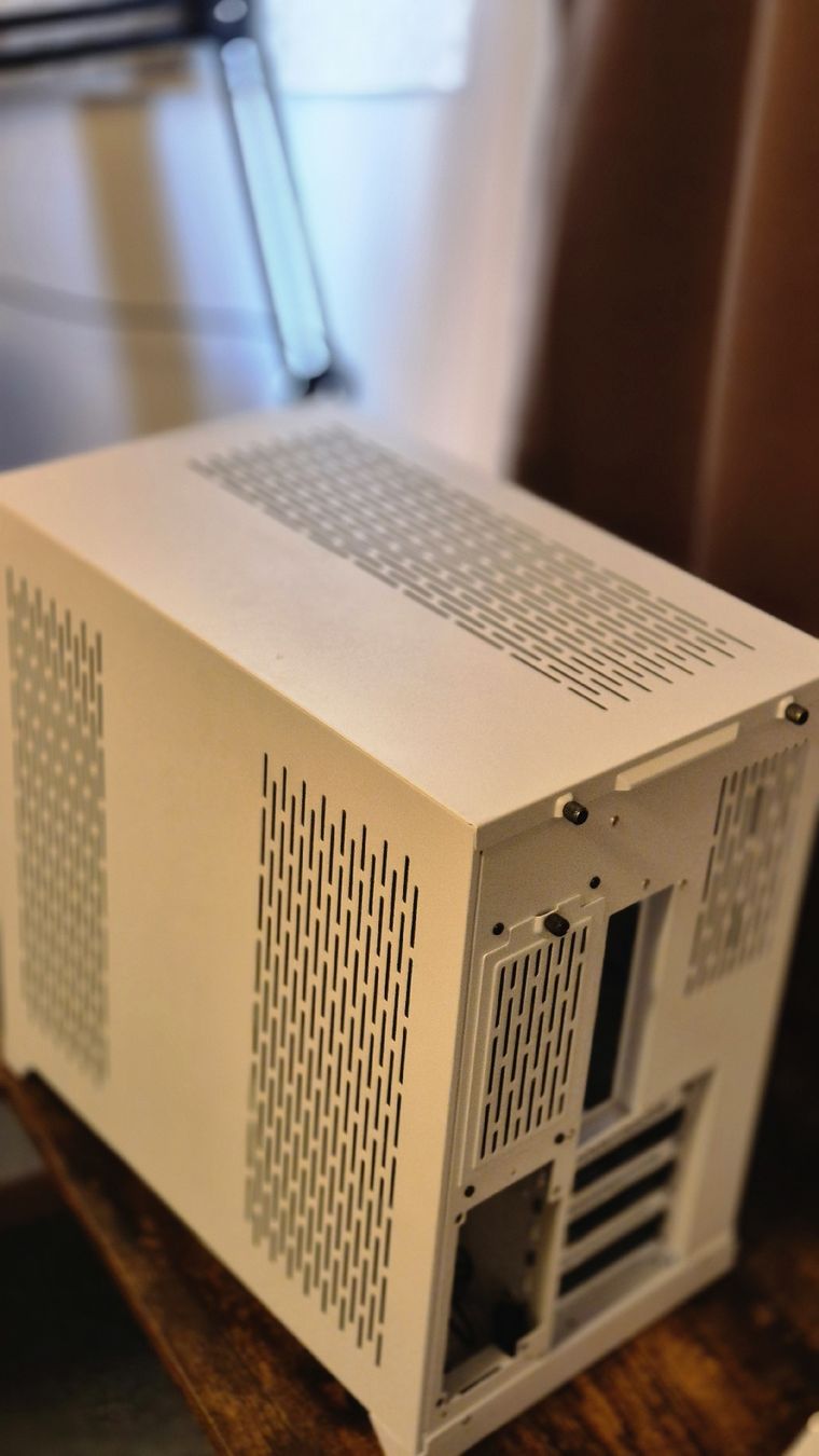Lian Li Custodie: Lian Li O11 Dynamic PC Case – Usato da Neuhausen venduto da Ayman_Kand 4