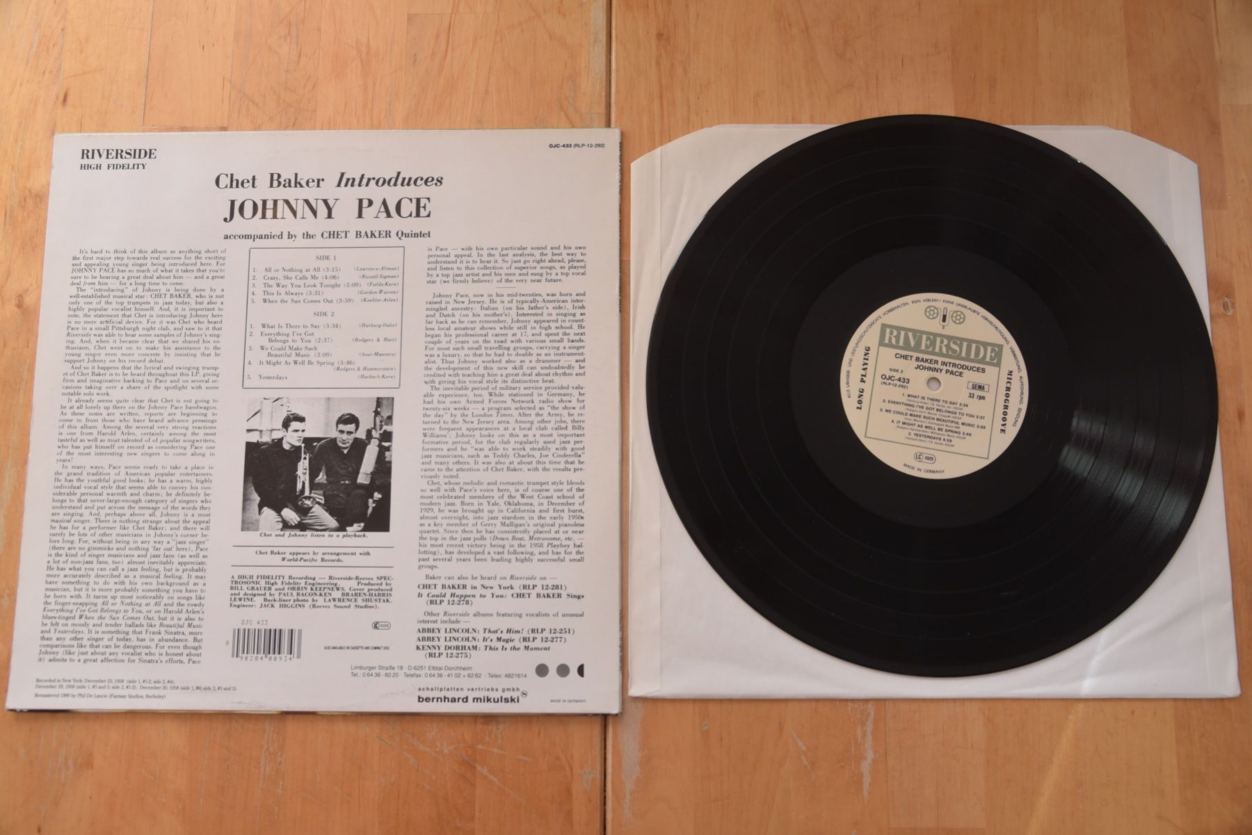 Schallplatten: Chet Baker introduces Johnny Pace – Gebraucht aus Frenkendorf von  1