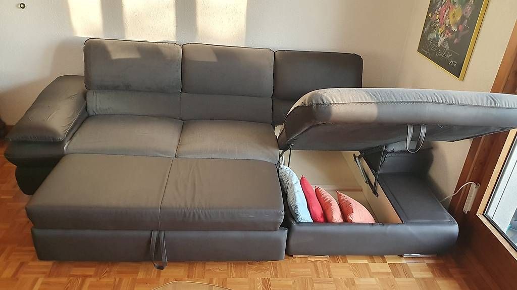 Coperte: Canapé lit avec couverture couvrante, recouvrement abimé – Usato da Givisiez venduto da Capino 1