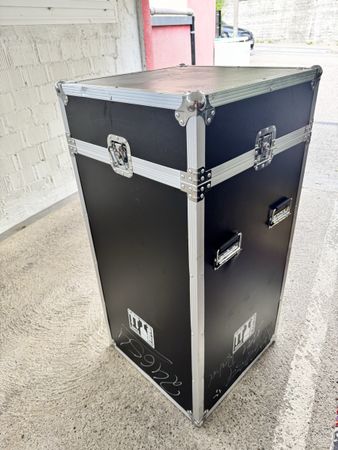 Flightcase schwarz Aluminiumgestell guter Zustand