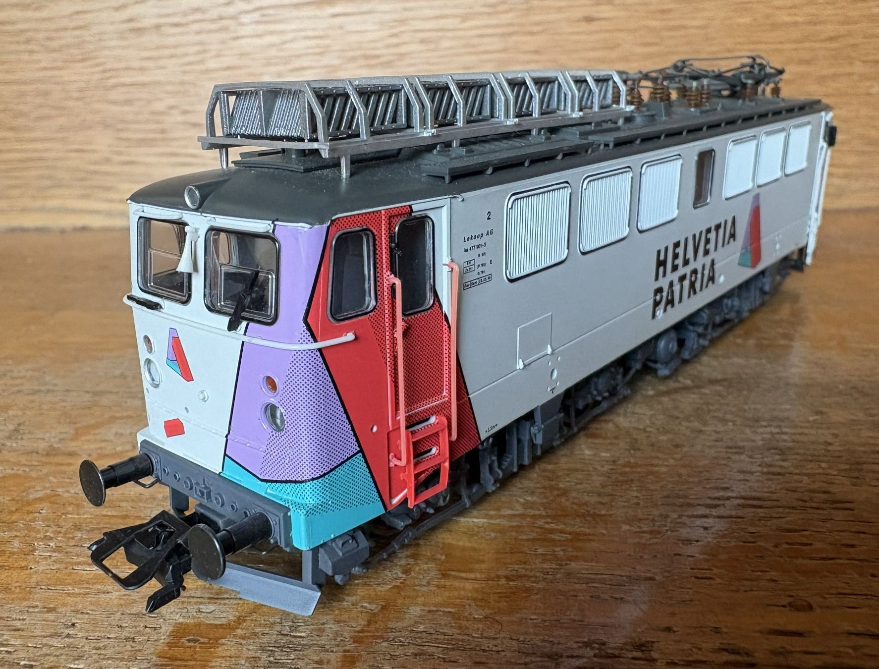 Modellini di ferrovie: Brawa H0 AC E-Lok BR E 42 Helvetia Patria – Usato da Volketswil venduto da zwitsch33