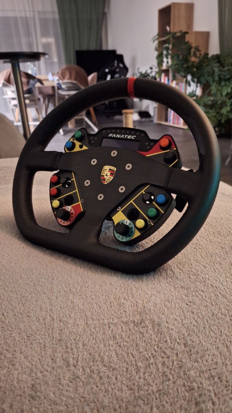 Fanatec Podium Steering Wheel PORSCHE 911 GT3 R (Neu (gemäss ...