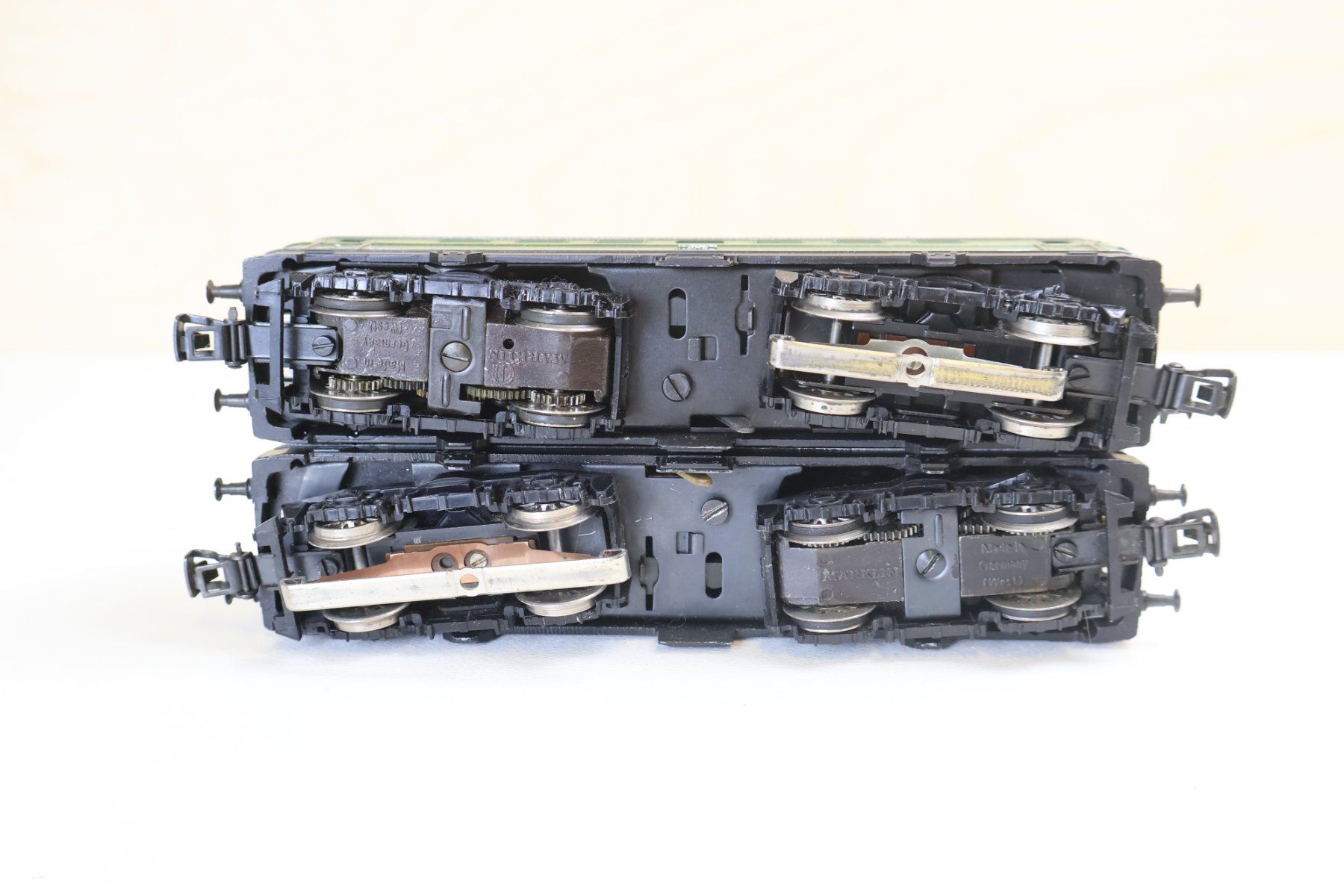 Märklin Modellini di ferrovie: Märklin 2 x ÖBB E-Lok 3036 - H0 – Usato da Winterthur venduto da Monstera 7