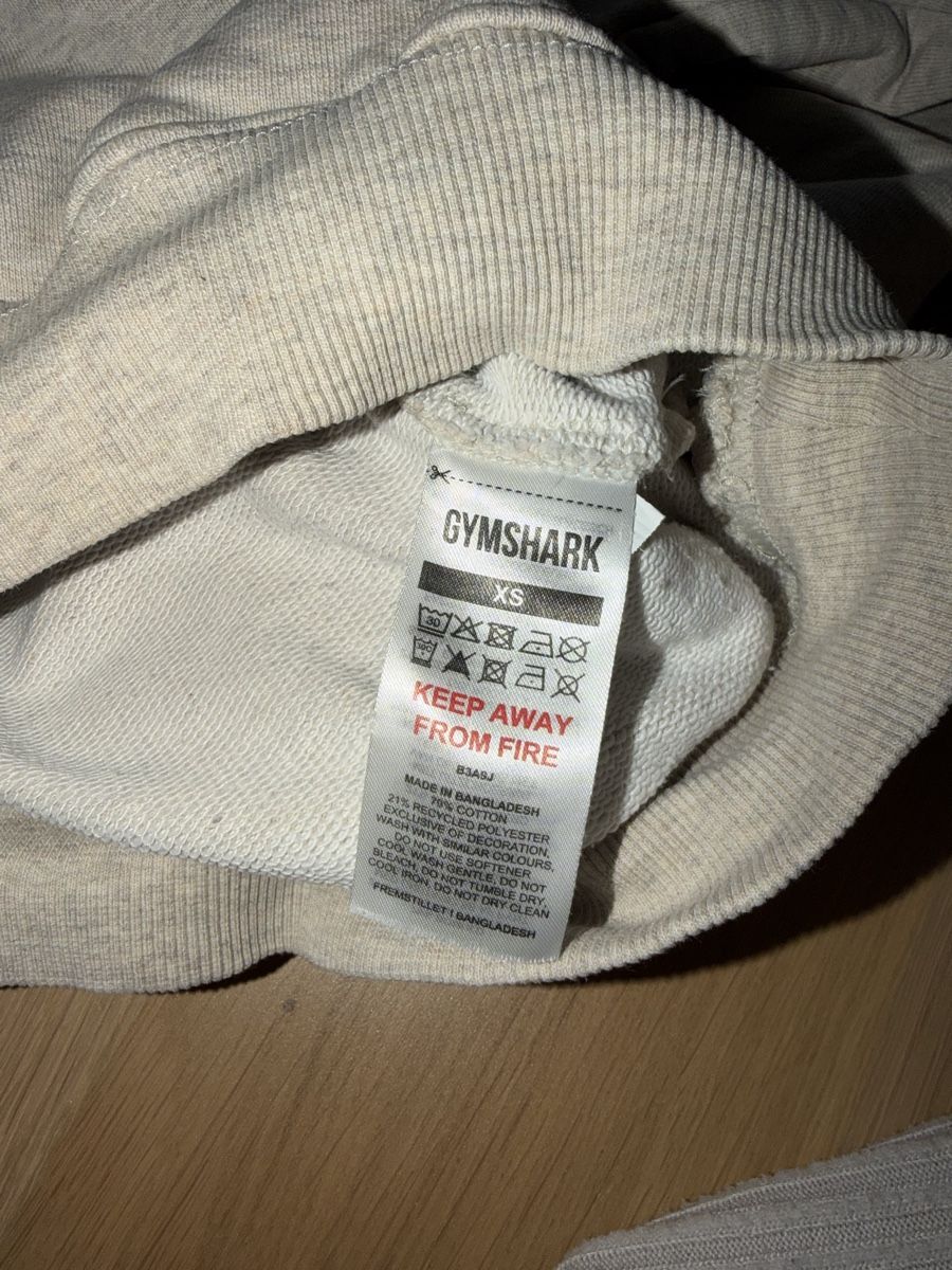 Gymshark Maglioni & Felpe: Gymshark Pullover mit Reissverschluss – Usato da Horgen venduto da sastic 2