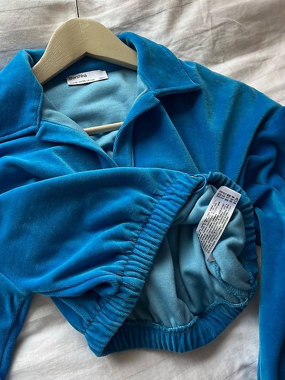 Maglioni & Felpe: Velvet sweatshirt  – Nuovo e nell'imballaggio originale da Tagelswangen venduto da fireiceprincess 4