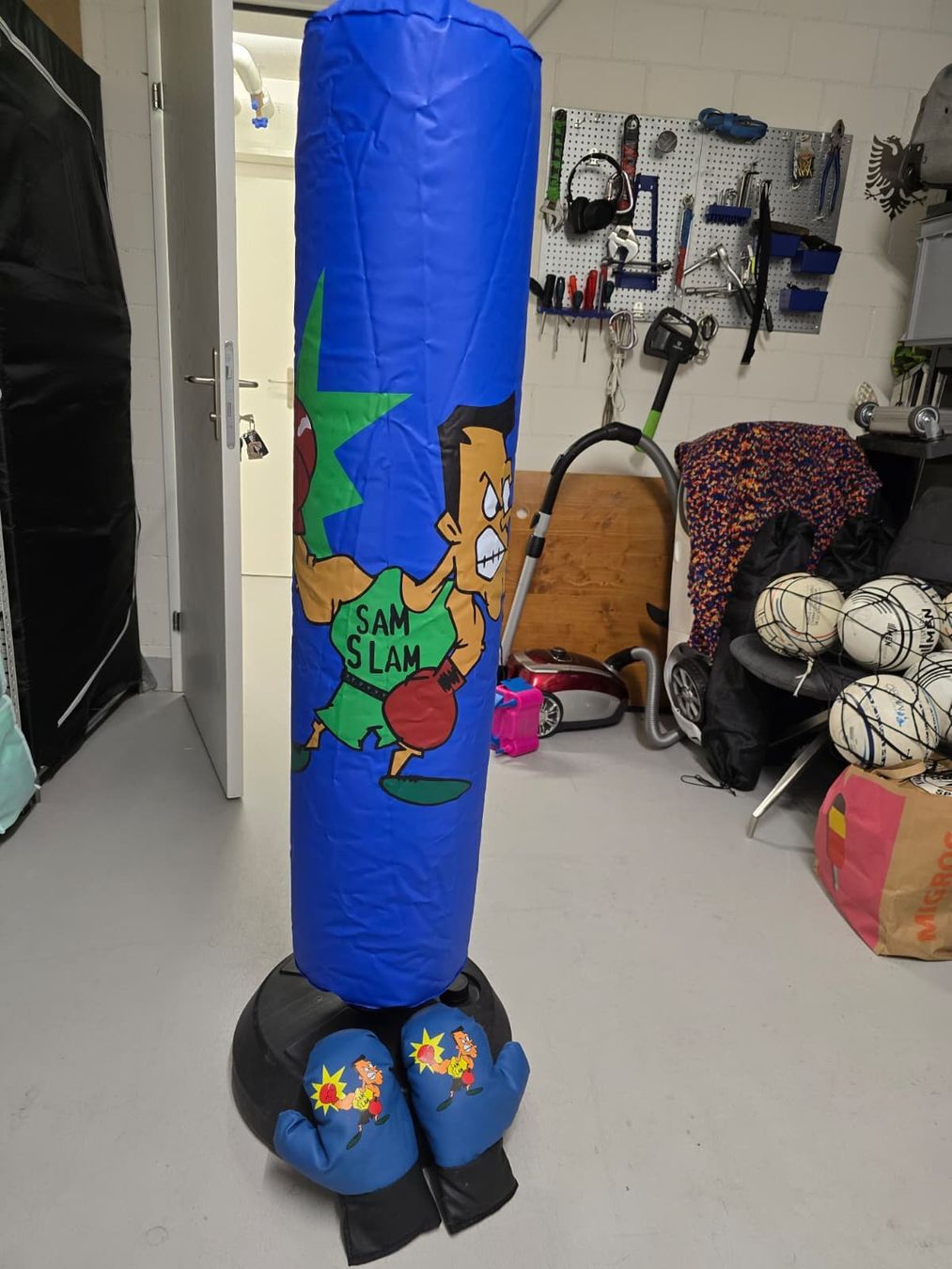 Sacchi da boxe: Kinderboxsack inklusive Handschuhe – Usato da Reiden venduto da Vali_87