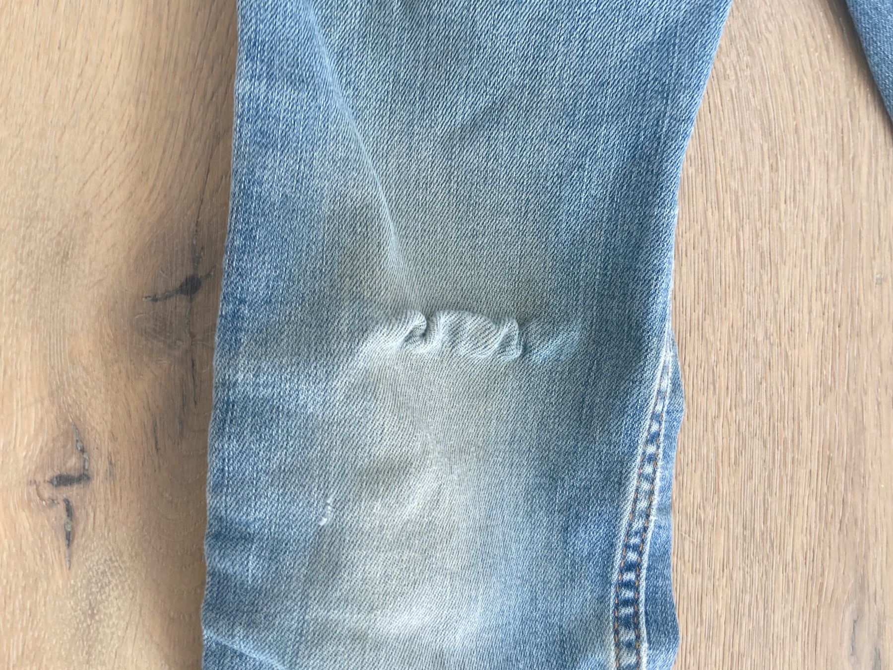Hosen: Mädchen Jeans Gr. 122 mit optischen Gebrauchsspuren – Gebraucht aus Eggenwil von Lissi82 4