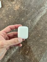 Apple AirPods 2