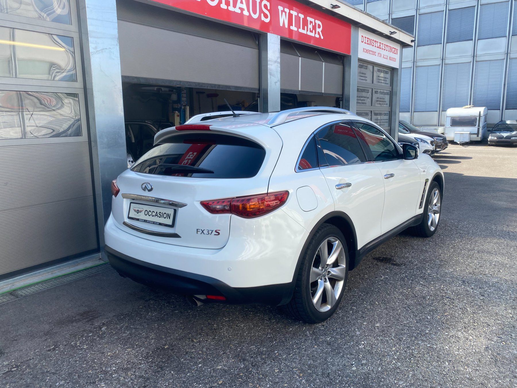 Infiniti Automobili: Infiniti FX37 S AWD Automatic – Usato da Biel/Bienne venduto da AS24 4
