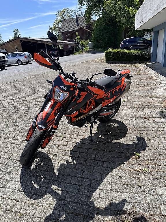 Strada: Ktm 690 SMC R – Usato da Hünenberg venduto da Marc_4747