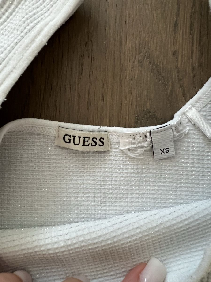 Guess Tops: Guess Top – Gebraucht aus Kriens von Krienserin_T 1
