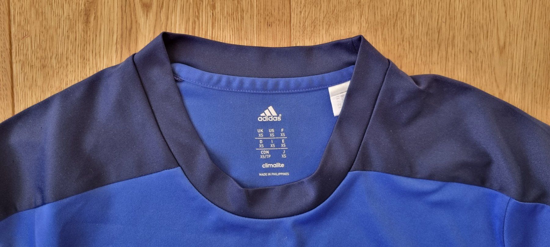 Adidas T-shirt: Adidas T-Shirt Gr. XS Damen – Usato da Eglisau venduto da naminaso 2