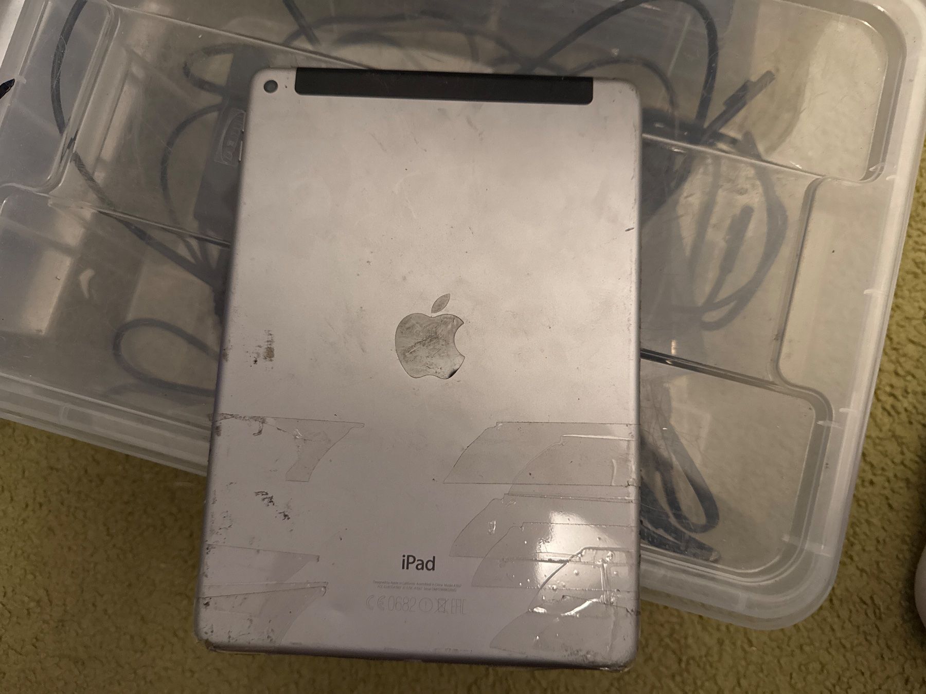 Apple Tablettes PC: Ipad Air 2 -A1567- icloude – Défectueux à Olten par HoYa01 2