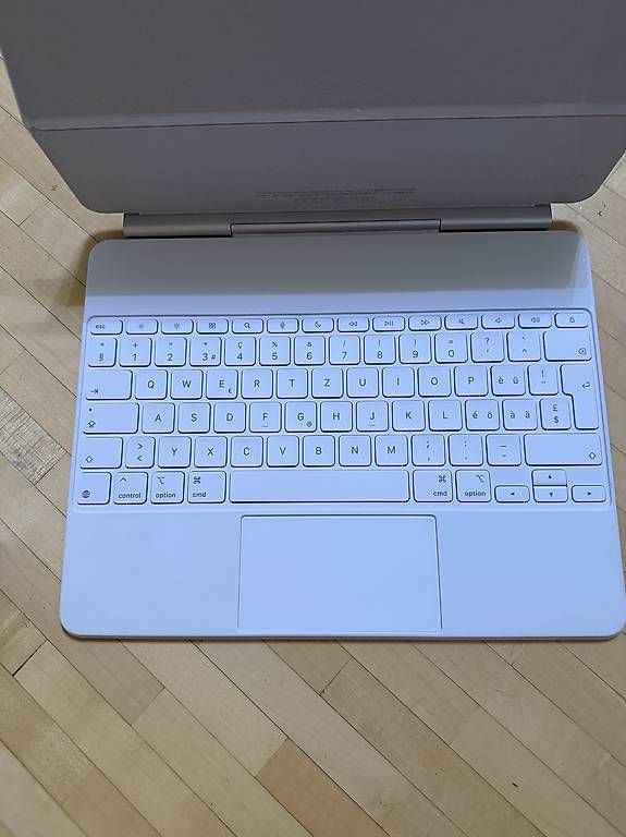 Tastiere: original Apple iPad Magic Keyboard 13" Model A3340 – Usato da Scherzingen venduto da polini42 1