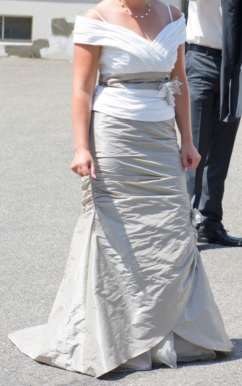 Kleider: Hochzeitskleid 2-teilig weiss/beige – Gebraucht aus Seon von degus666 1