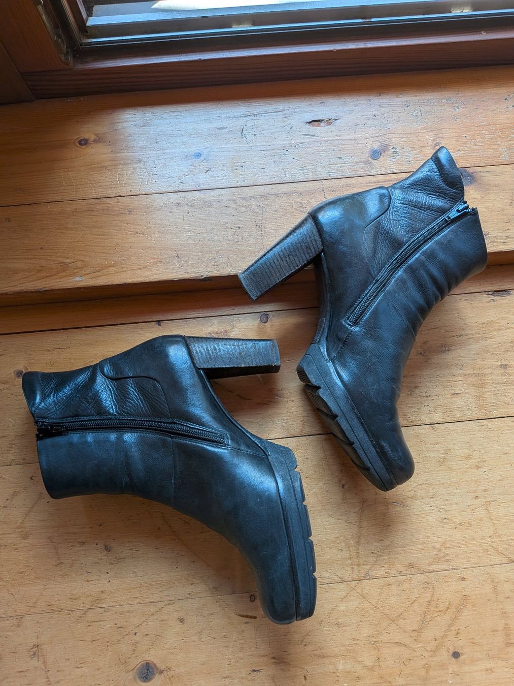 Paul Green Chaussures femmes: Leder Stiefeletten von Paul Green – D'occasion à Peccia par LillyMarie98 2