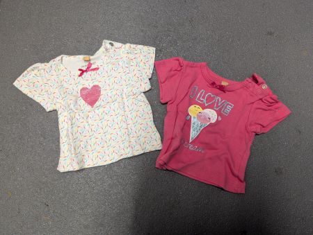 2 T-Shirts Baby Mädchen Grösse 56 weiss/pink wie neu!