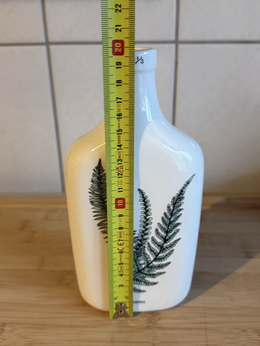 Vasen & Gefässe: Vase mit Farnmuster, 19.5cm – Gebraucht aus Basel von zukk_ 1