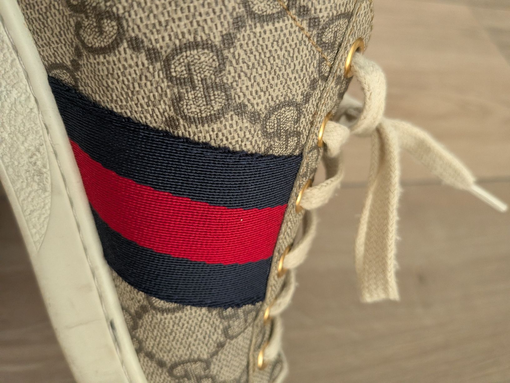Gucci Chaussures femmes: Gucci Ace Leather Trainers – D'occasion à Morges par dhi_y2qk 3
