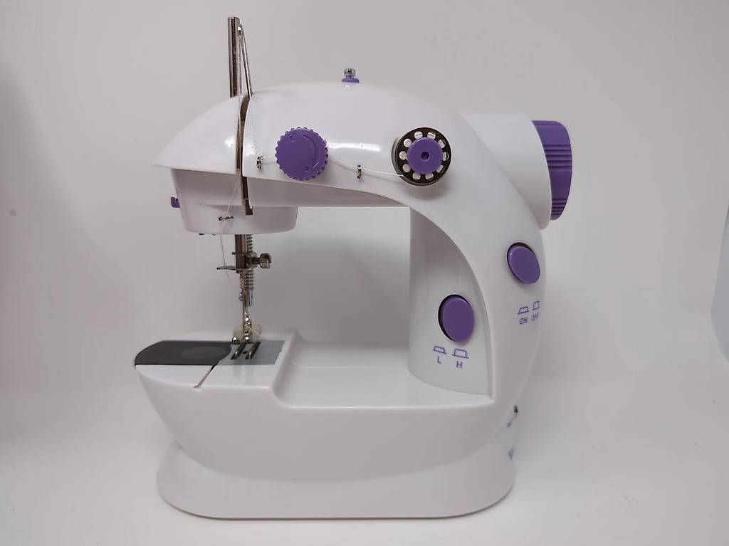 Nähmaschinen: Mini Machine à Coudre Électrique SM-202A – Gebraucht aus Lausanne von zzz_zv57 2