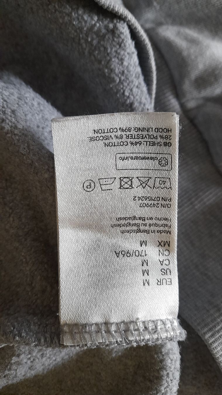 Pulls & Sweat-shirts: Kapuzenpulli gr. M in grau – D'occasion à Nesslau par Churfirsten08 1